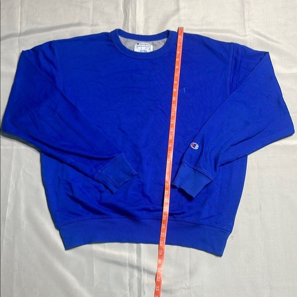 CHAMPION Royal Blue Sweatshirt with Monochromatic Logo - Picture 4 of 8